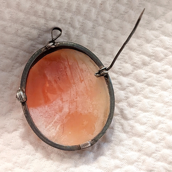 Vintage silver shell cameo brooch pendant. Estate - Picture 13 of 16